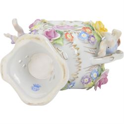 Reine Handarbeit, German ceramic cased mantle clock with applied floral decoration, together with two vases, clock H31cm