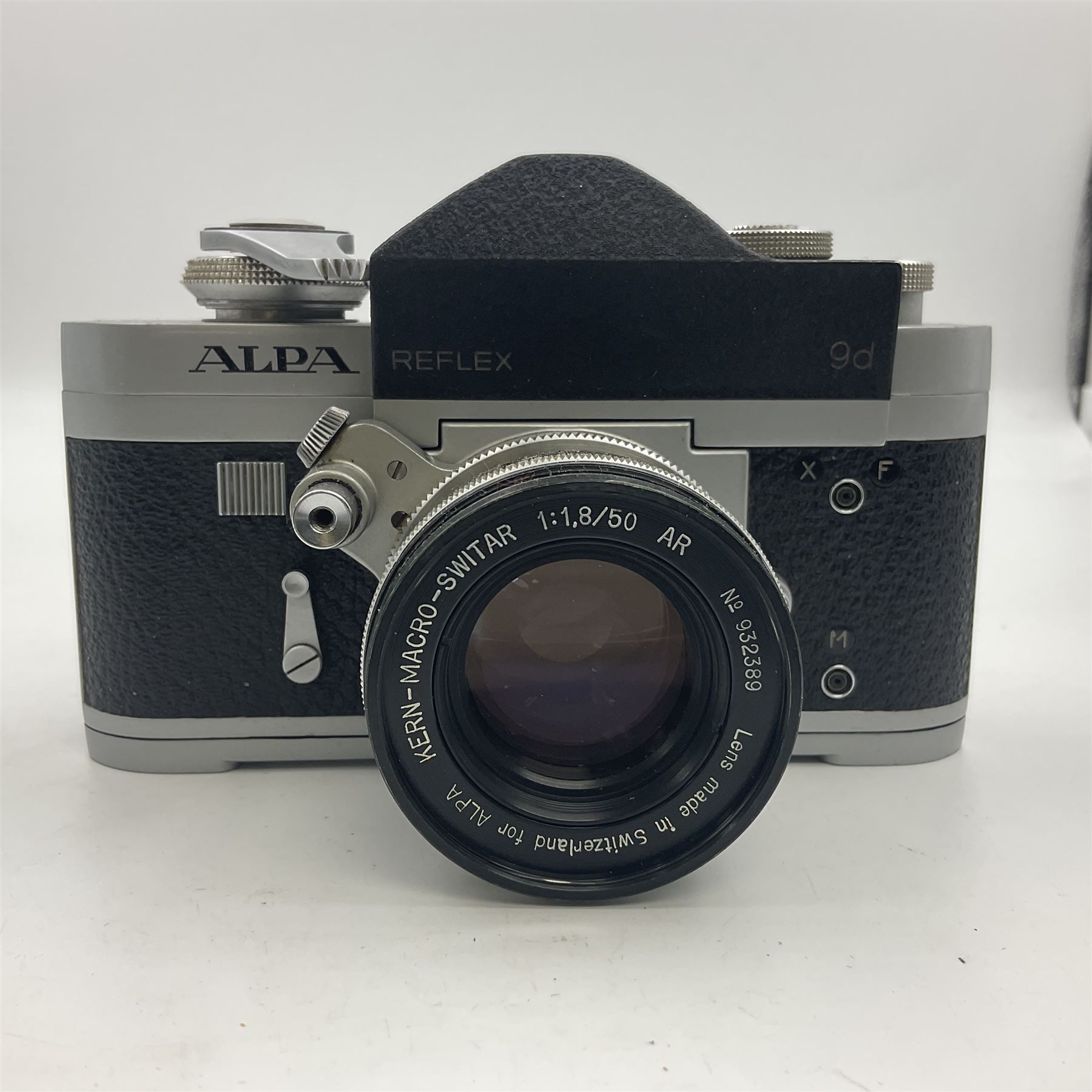 Pignons Alpa 9d Reflex camera body, serial no. 51155, with 'Kern-Macro-Switar 1:1.8/50 AR' lens, serial no. 932389