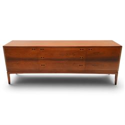 Robert Heritage (1927-2008) for Archie Shine - Large rosewood sideboard, with a central ba...