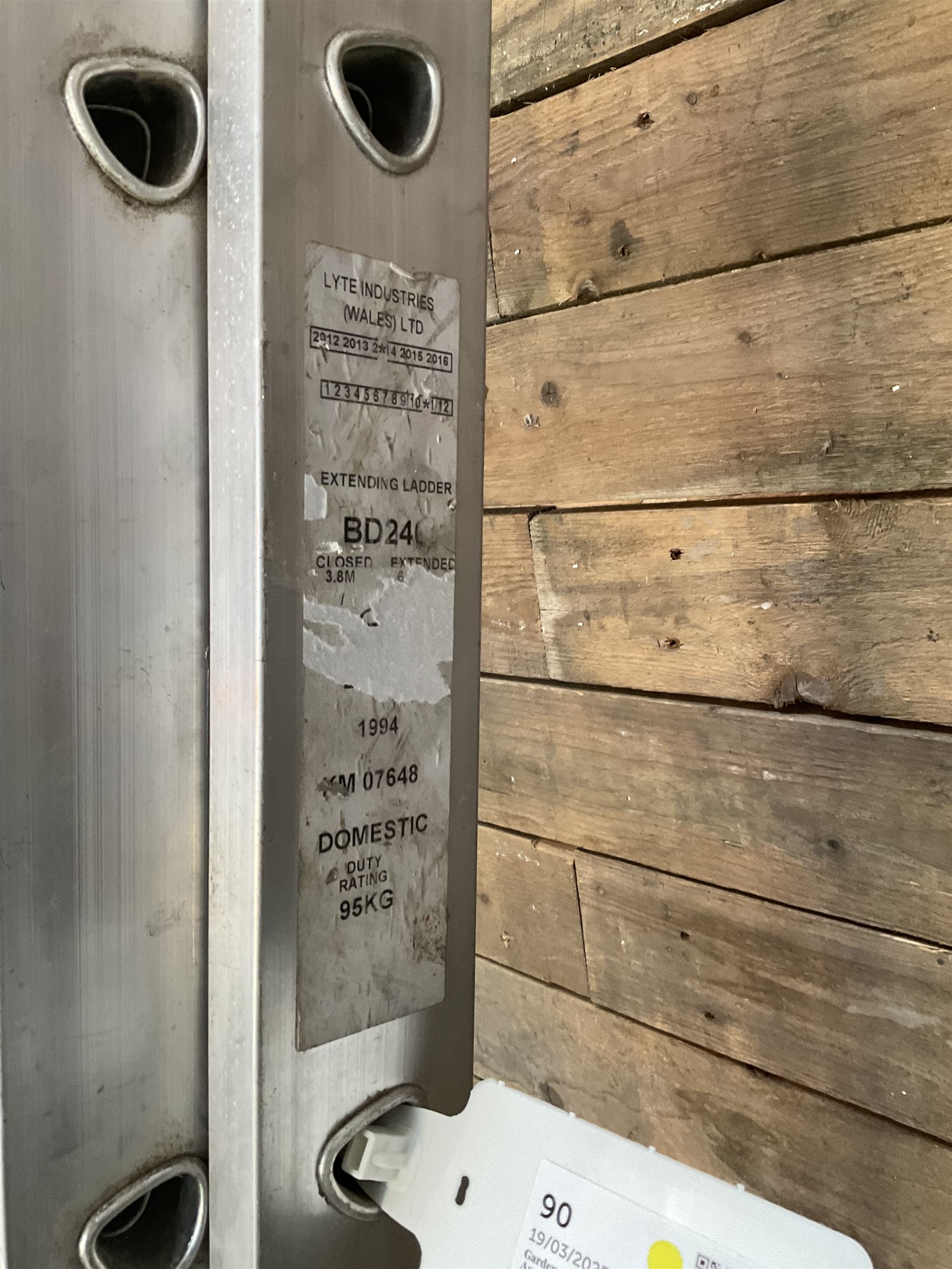 Lyte Industries 3.8m - 6.9m pair of extending ladders