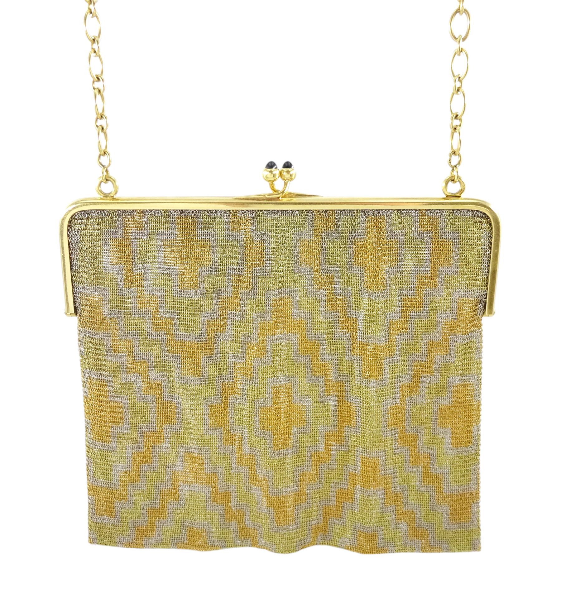 French tri-coloured gold mesh purse, with 18ct gold bar clasp and 18ct gold oval link chain, with cabochon sapphire set clasp, eagle hallmark