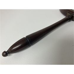 Large late 19th century rosewood library or gallery magnifying glass, of typical circular form with turned handle, overall D21.5cm L43.5cm