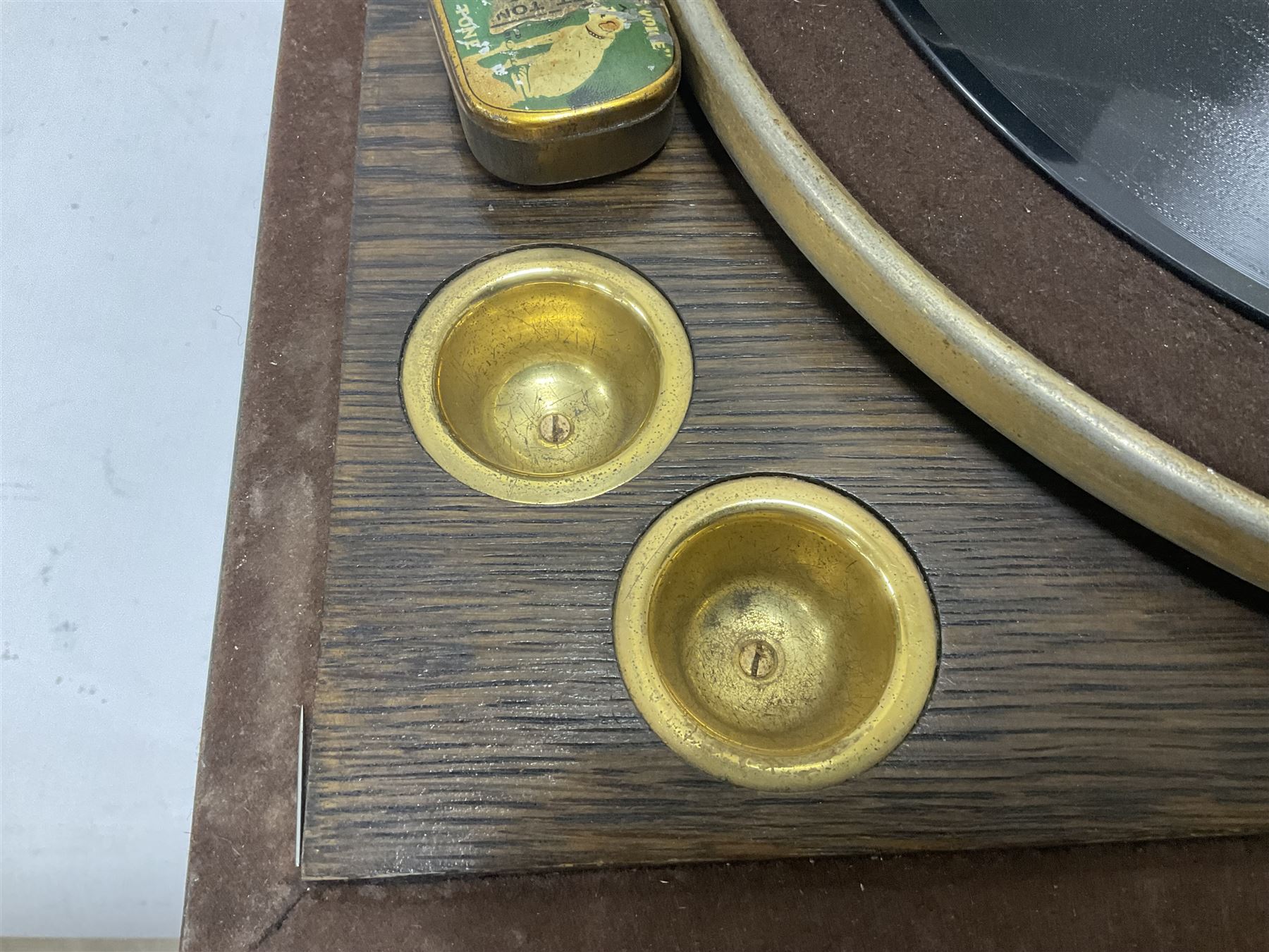 His Master's Voice Lumiere Gramophone, model no. 460 c1925, oak cased table top model with 12