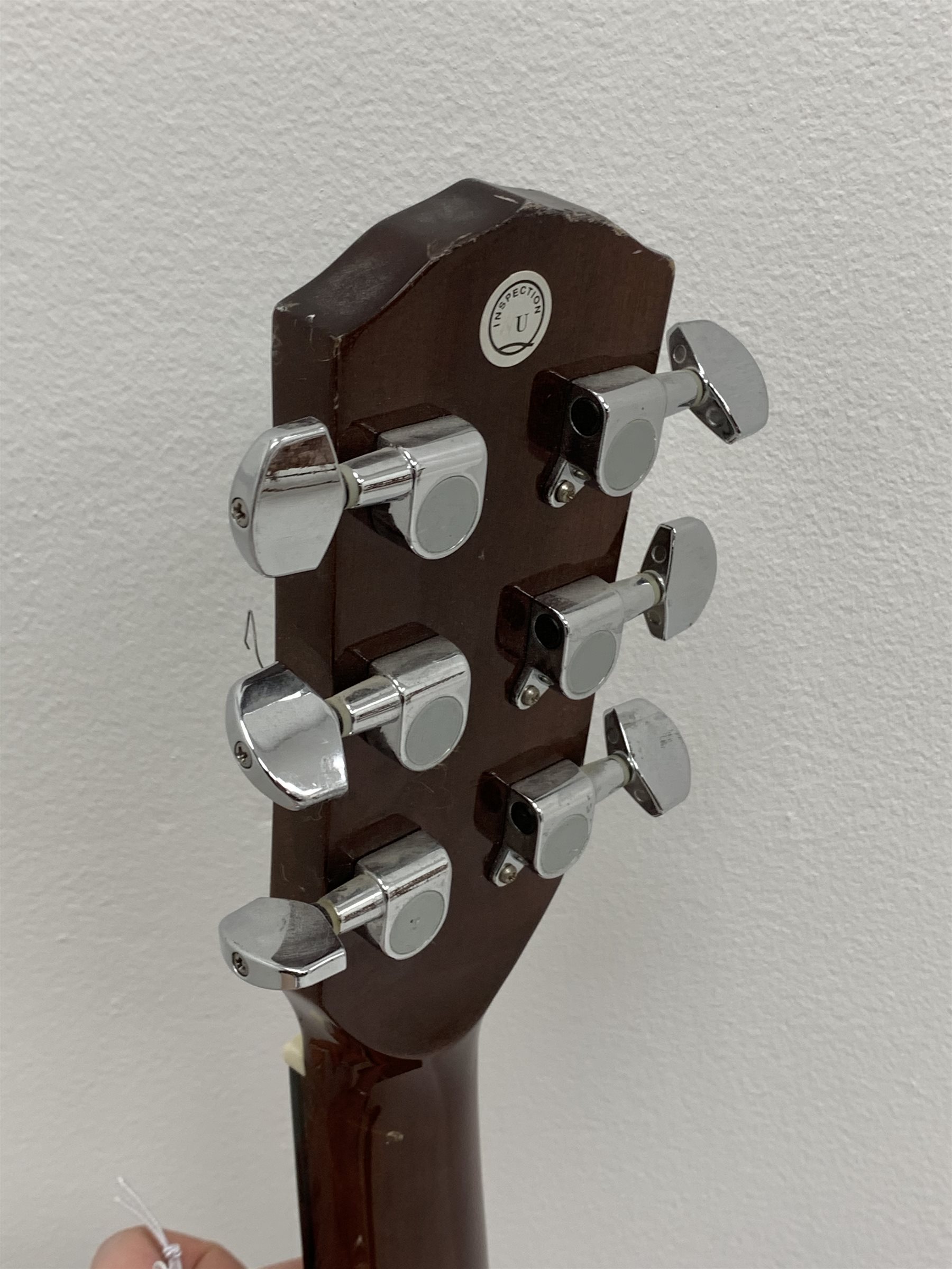  Fender DG-5NAT acoustic six-string guitar with rosewood style back and sides and blond wood top, serial no.CS05072941 L104cm  