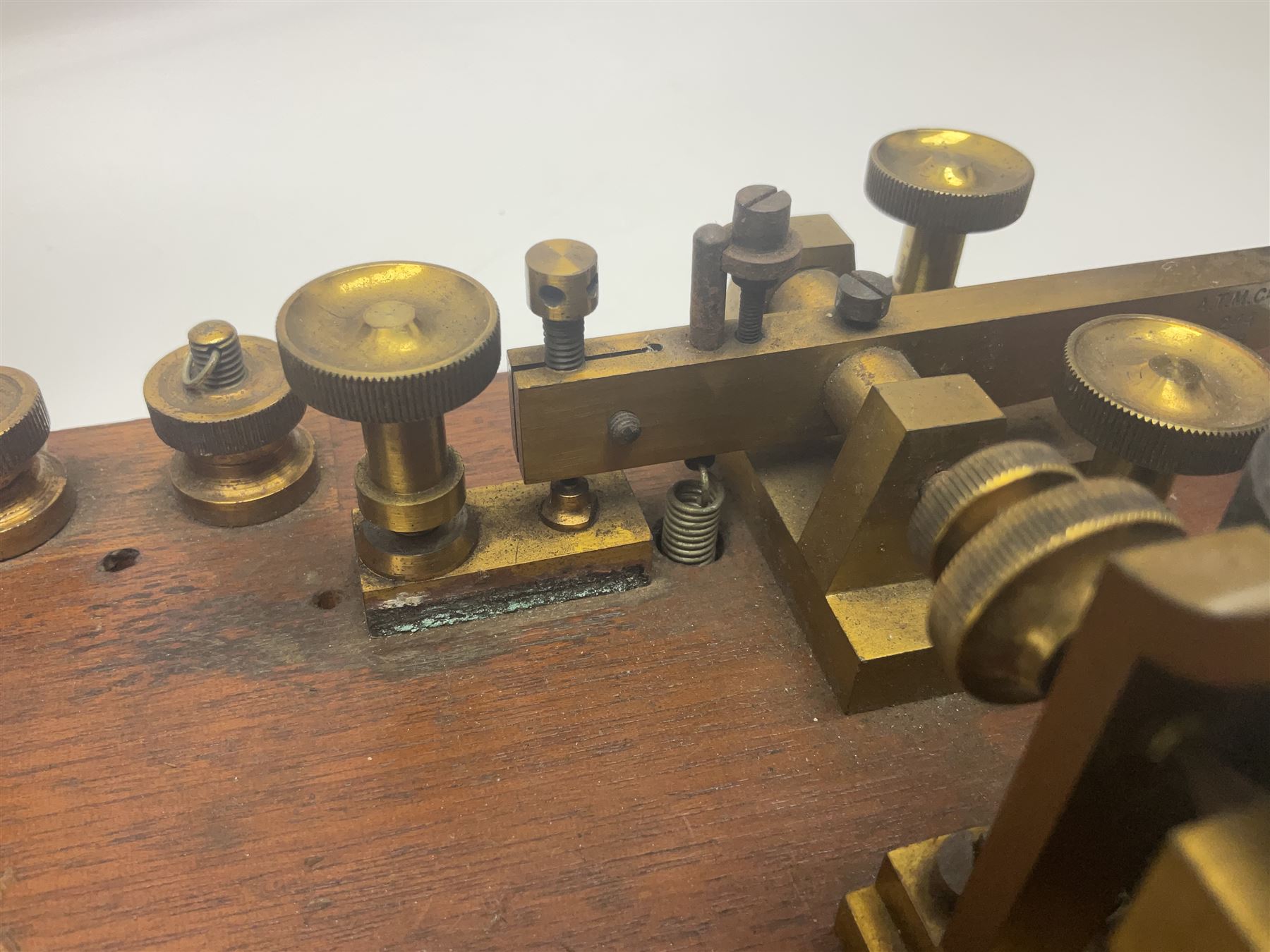 GPO telegraph morse code machine, marked GPO 10235 and Baseboard.S.C.MKII, in wooden carry case, case H16cm, L26cm 