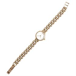 Accurist ladies 9ct gold quartz wristwatch, on integral 9ct gold bracelet, hallmarked
