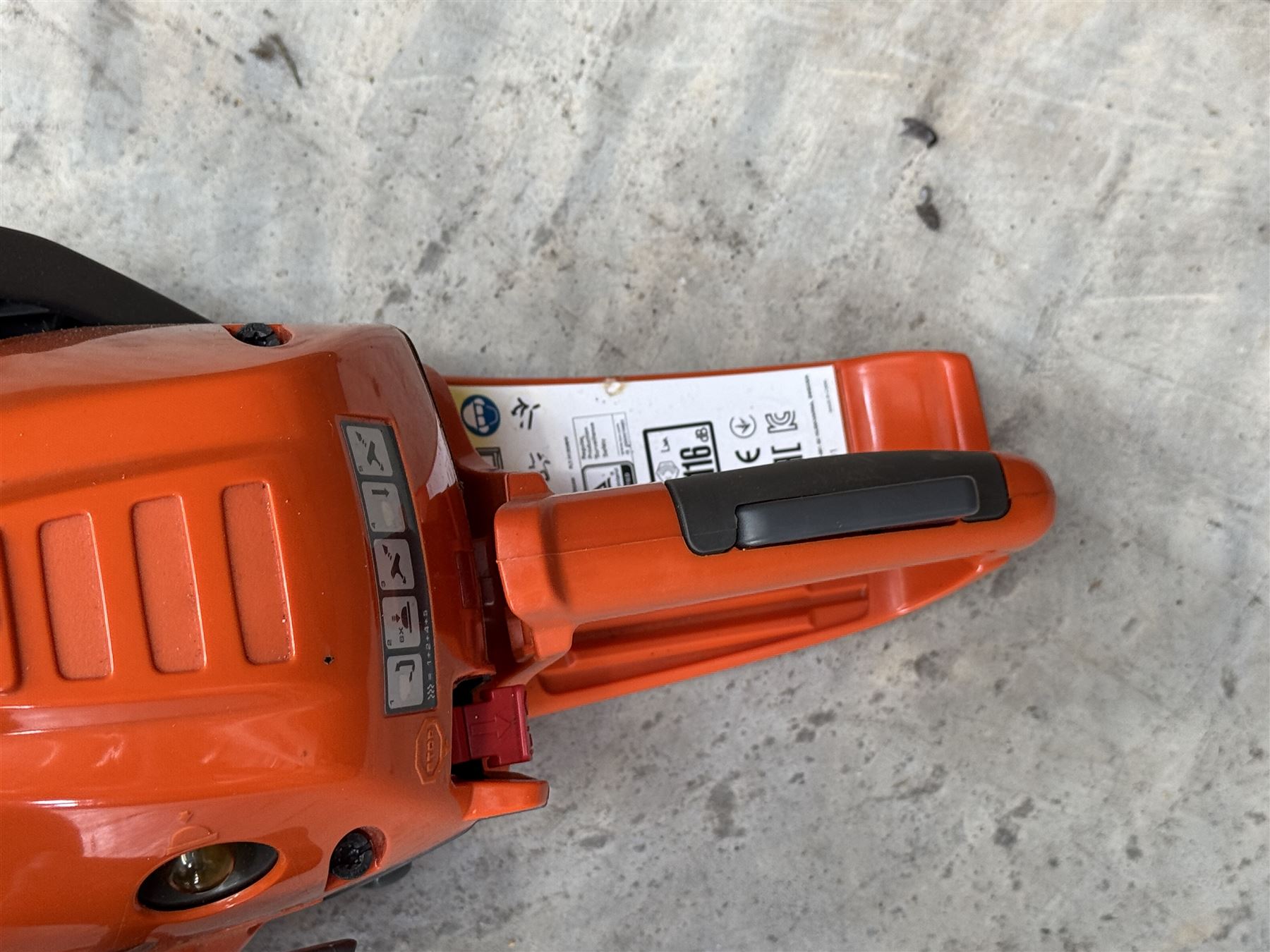 Husqvarna 130 petrol chainsaw