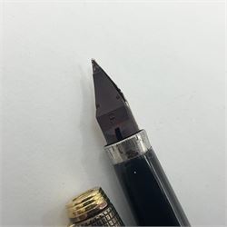 Parker Cisele 75 fountain pen, the silver barrel and cap with square pattern stamped U.S.A Sterling Vermeil Cap & Barrel and gold nib stamped 14K, length L13cm
