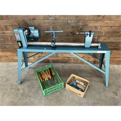 Draper WTL12 wood lathe and a collection of turning chisels 