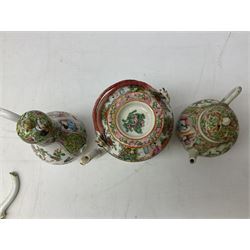 Group of 19th century Chinese Famille Rose teawares, to include teapot of cylindrical form, two miniature teapots, etc (7)  