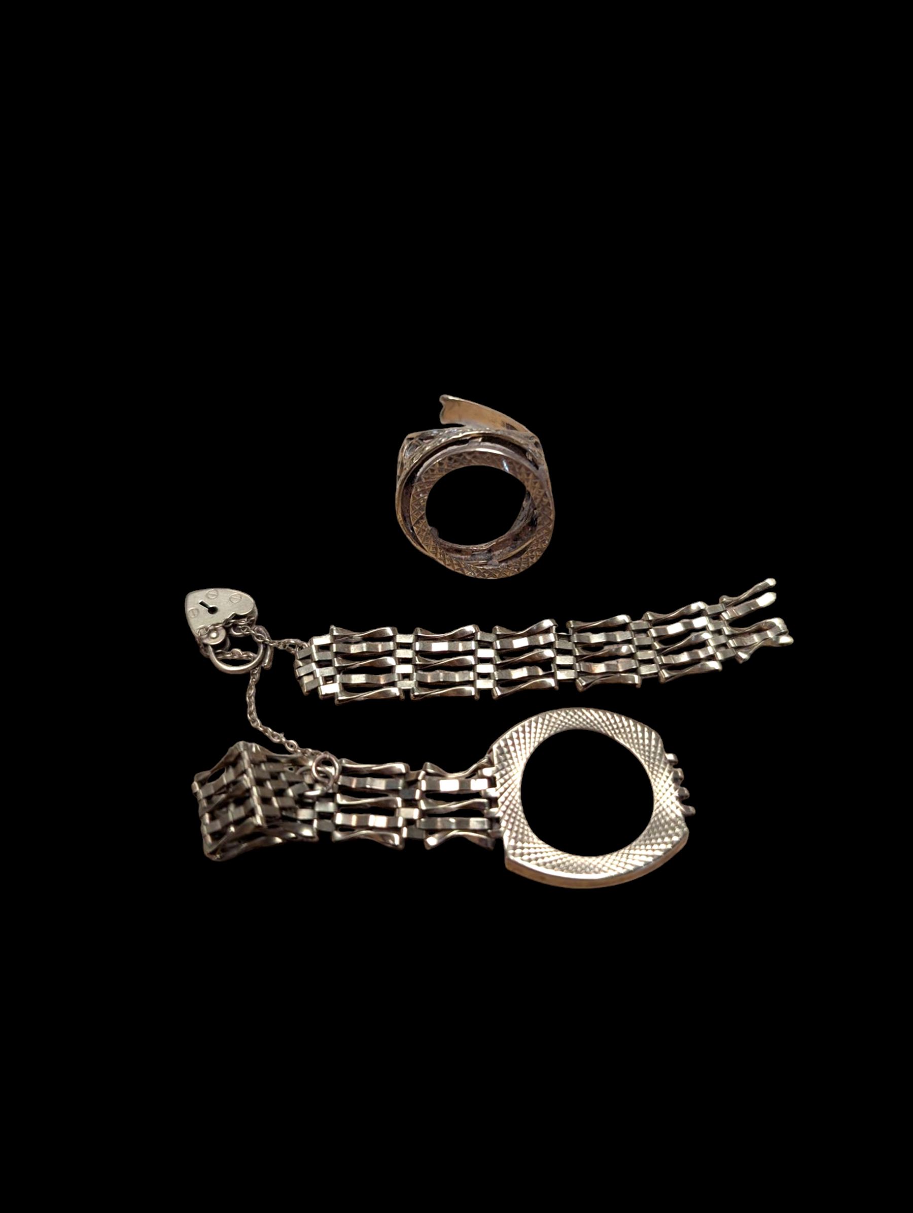 9ct gold bracelet and ring mount