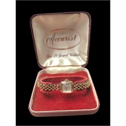 Accurist 9ct ladies manual wind wristwatch, on integral 9ct gold bracelet