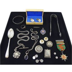 Victorian silver tapering Albert T bar with clip, pair of George III silver sugar tongs, silver fobs, silver spoon, pair of Links silver cufflinks, silver Blue John pendant necklace and other silver jewellery, all stamped or hallmarked and Victorian brooches 