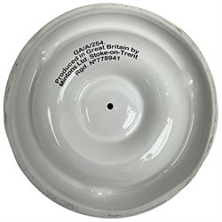 Cast iron reproduction Guinness toucan and Mintons Guinness ashtray, with barrel to the centre, toucan H6cm