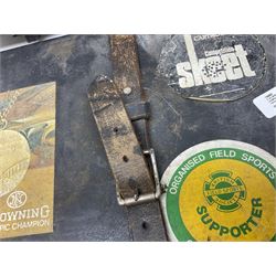 Browning black plastic shotgun case to accommodate 76.2cm (30