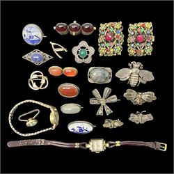 9ct gold jewellery including leaf brooch, wishbone Mizpah brooch, carnelian brooch, gold cased ladies Omega wristwatch, on leather strap and gold cased ladies Tissot wristwatch on expanding gilt strap, together with silver brooches and a Czech paste buckle, etc