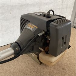 McCulloch Titan TD3000 strimmer - THIS LOT IS TO BE COLLECTED BY APPOINTMENT FROM DUGGLEBY STORAGE, GREAT HILL, EASTFIELD, SCARBOROUGH, YO11 3TX