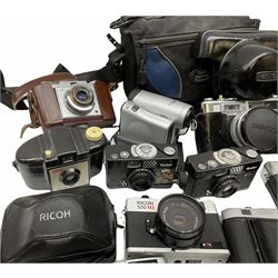 Collection of cameras, to include three Olympus Trip 35,  Balda Super Baldax, Seagull 4A TLR Camera, Pentax MG, Pentax-MV1, Yashica, two Yashica Electro 35, Rollei B35, Fujica 35 EE etc. 