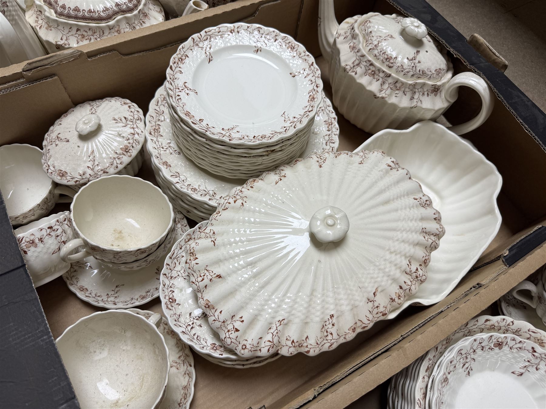Copeland Spode Wicker Dale tea and dinner service, including coffee pot, tea pot, ten dinner plates, covered tureen, serving dishes etc in four boxes 