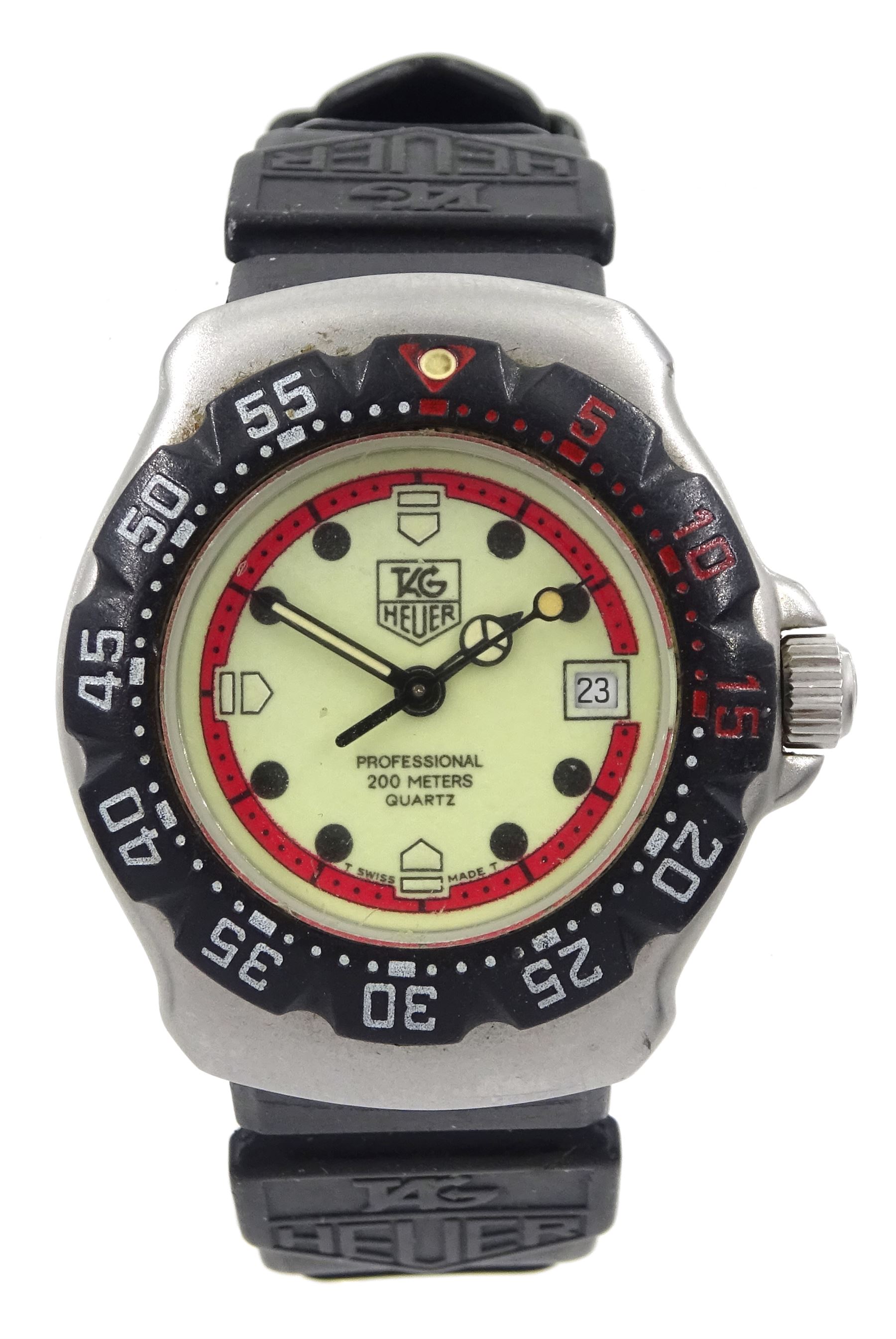 Tag Heruer Formula 1 ladies stainless steel wristwatch, model No. 371.508, luminous dial with date aperture, on original rubber strap