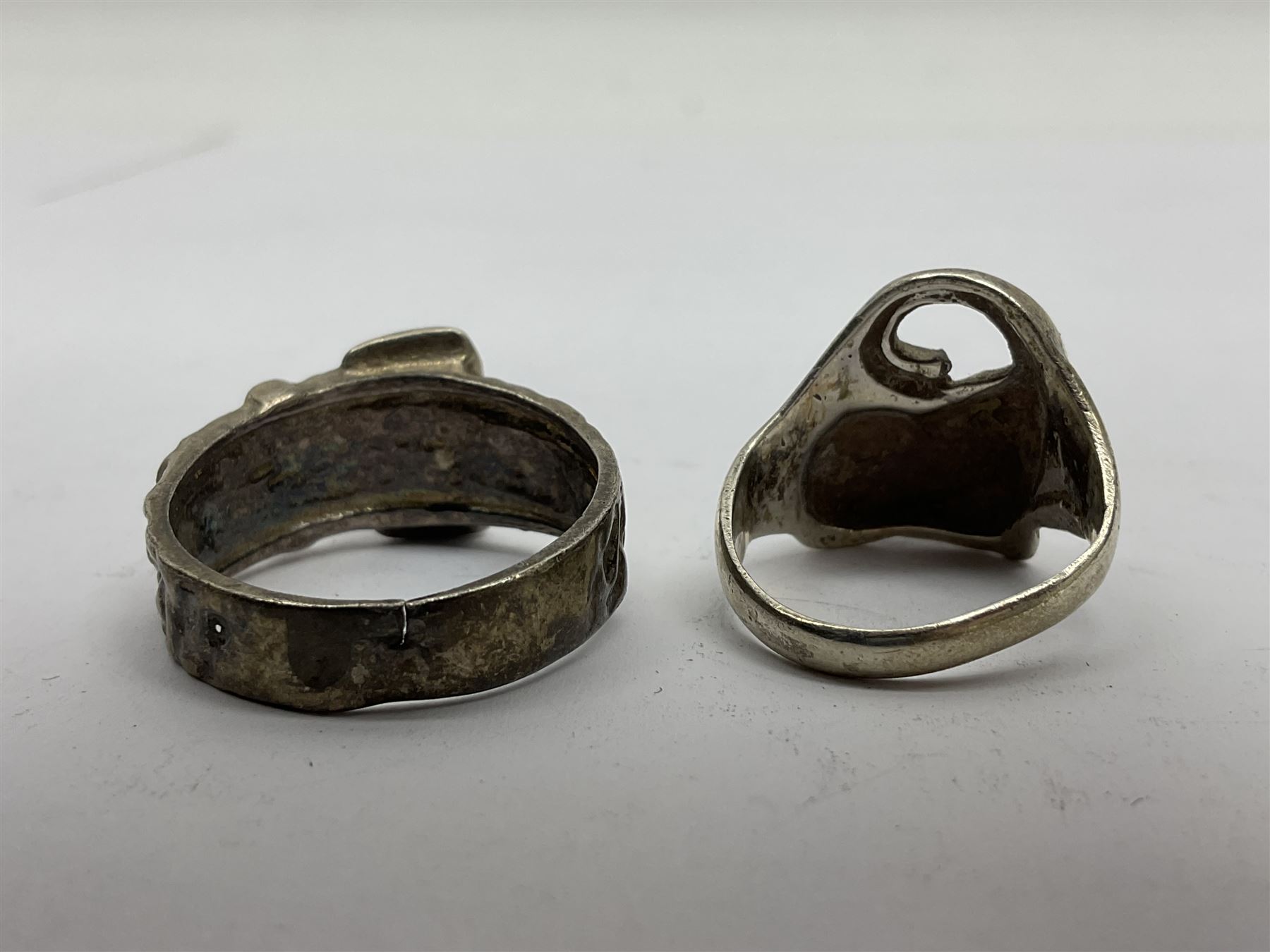 9ct gold 'Grandma' necklace and 'Special nan' pendant, Pinnacle open face gold plated pocket watch, Seiko quartz wristwatch and silver jewellery including Victorian brooches, etc