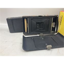 Quantity of folding, box and other cameras, including Manhattan Optical Co. Wizard quarter-plate camera with plates, boxed Russian Lubitel 166B etc