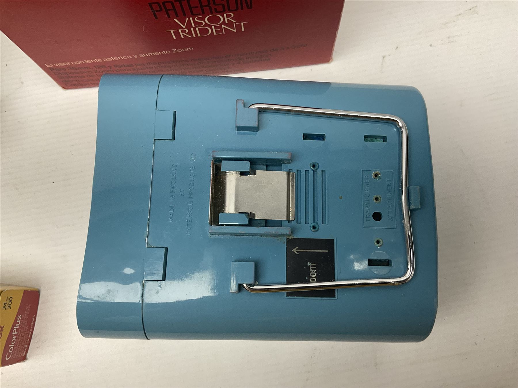 Collection of cameras, including Nikon F401 AF camera body, serial no 2111407, with Sigma Zoom Master 1:3.5-4.5 f=35-70mm lens, Fujifilm camera body etc 