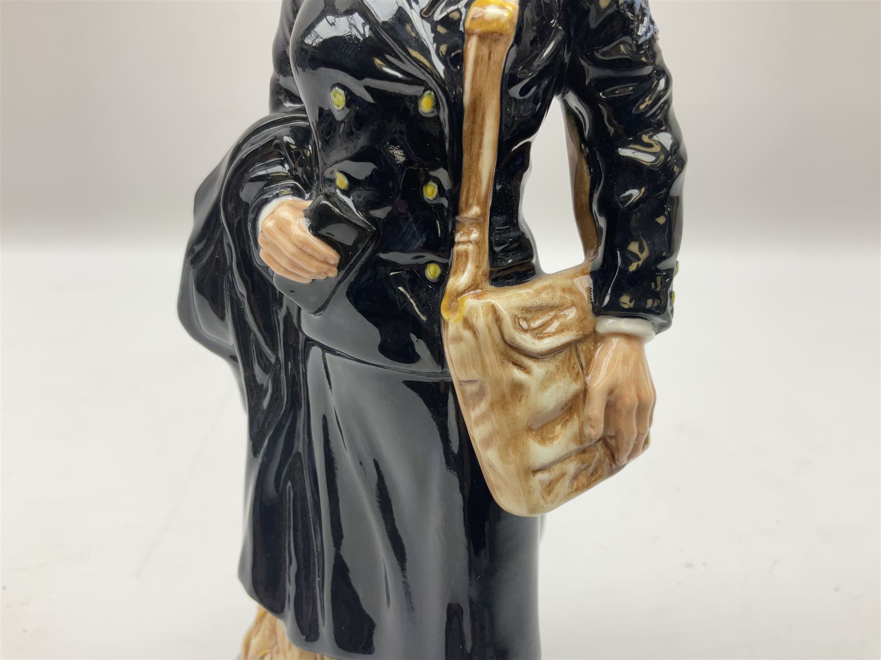 Royal Doulton Women's Royal Navy Service Classics figure, modelled by Valerie Annand, HN4498, limited edition no 7/2500, H23cm