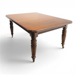Large 19th century mahogany extending dining table with set of Chippendale design chairs, extending dining table with rectangular moulded top additional three leaves, raised on turned supports terminating in brass castors, the dining chairs (2 + 2) with shaped cresting rail and pierced splats, raised on square supports with stretchers