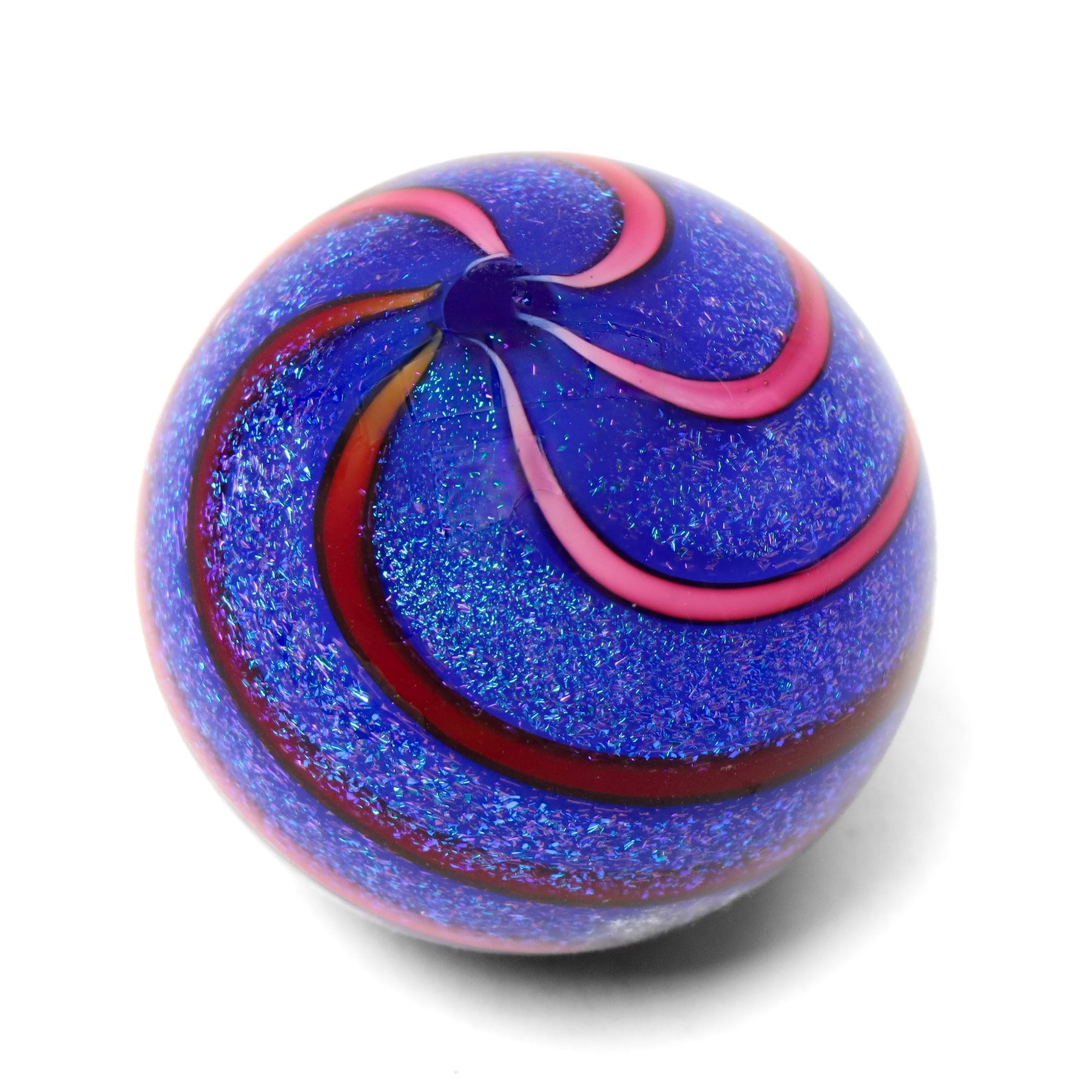 Geoffrey Beetem glass marble, pink and red spiral on a blue ground, signed to base, H5cm 