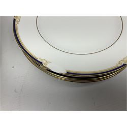 Wedgwood Cavendish pattern dinner service for twelve, comprising dinner plates, side plates, bowls, soup bowls, two tureens, saucer boat and sauce, together with matching part coffee service (82) 