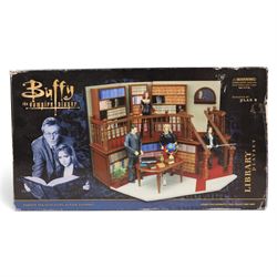 Buffy The Vampire Slayer figures and playsets, comprising Diamond Select Toys Library Playset, Willow & Tara figure pack and limited edition Book of Vengeance figure set, Gentle Giant Werewolf Oz Bust and a limited edition Oz pre-production sample figure, all boxed
