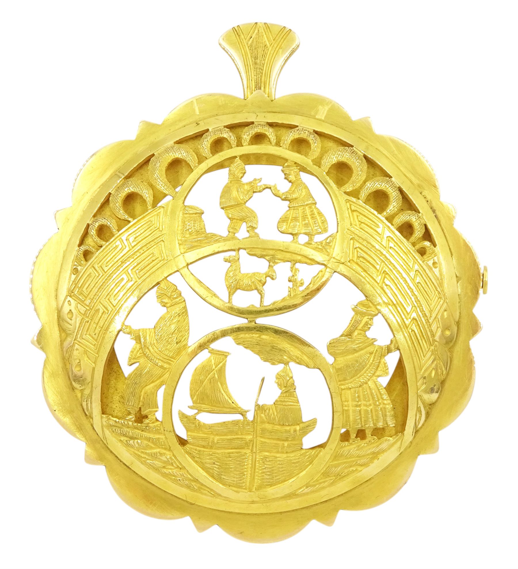 20ct gold Asian gold pendant / brooch