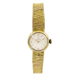 Omega ladies 9ct gold manual wind wristwatch, Cal. 484, on 9ct gold bracelet, both hallmarked London 1966