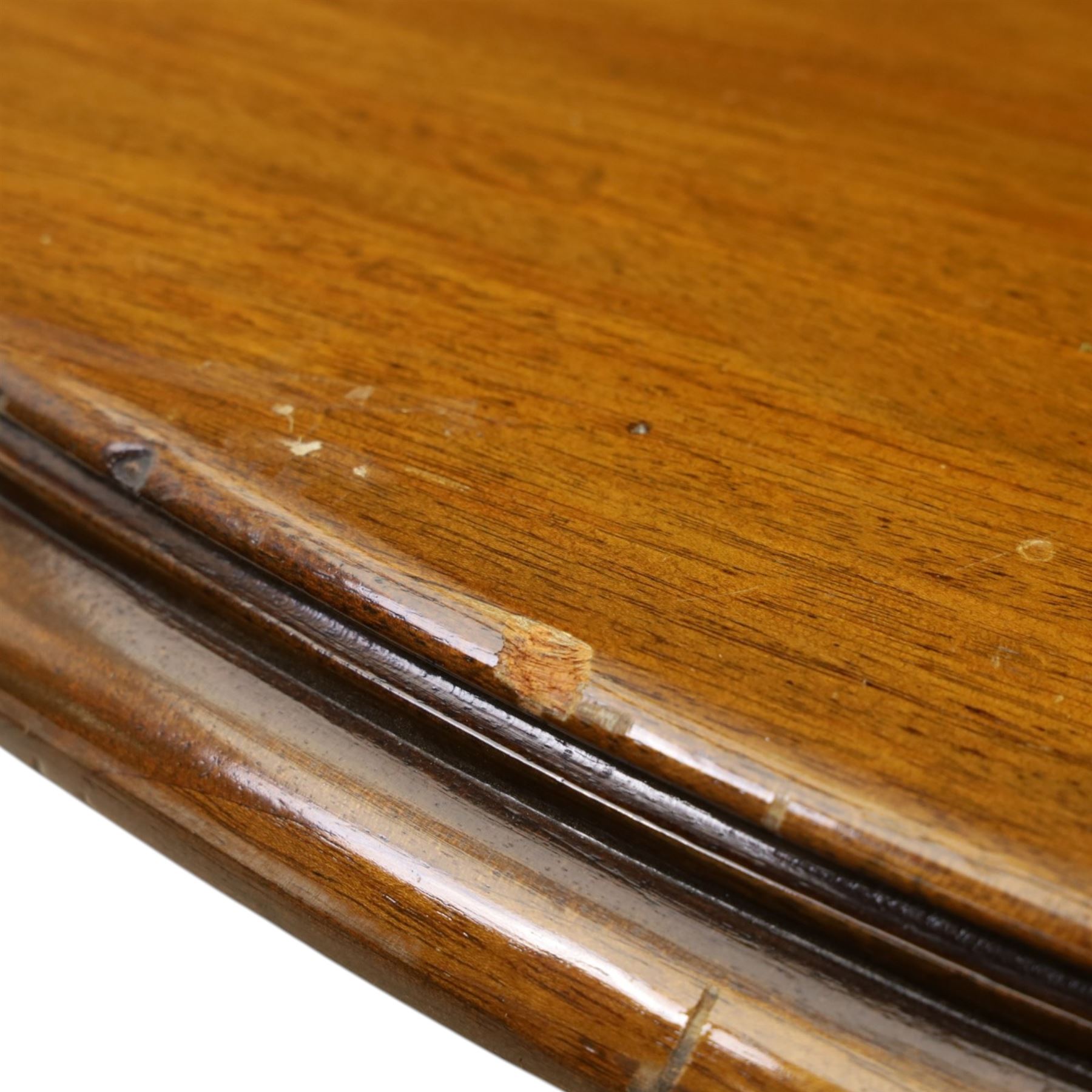 Victorian mahogany oval centre table, turned base with four carved splay legs (no fittings)