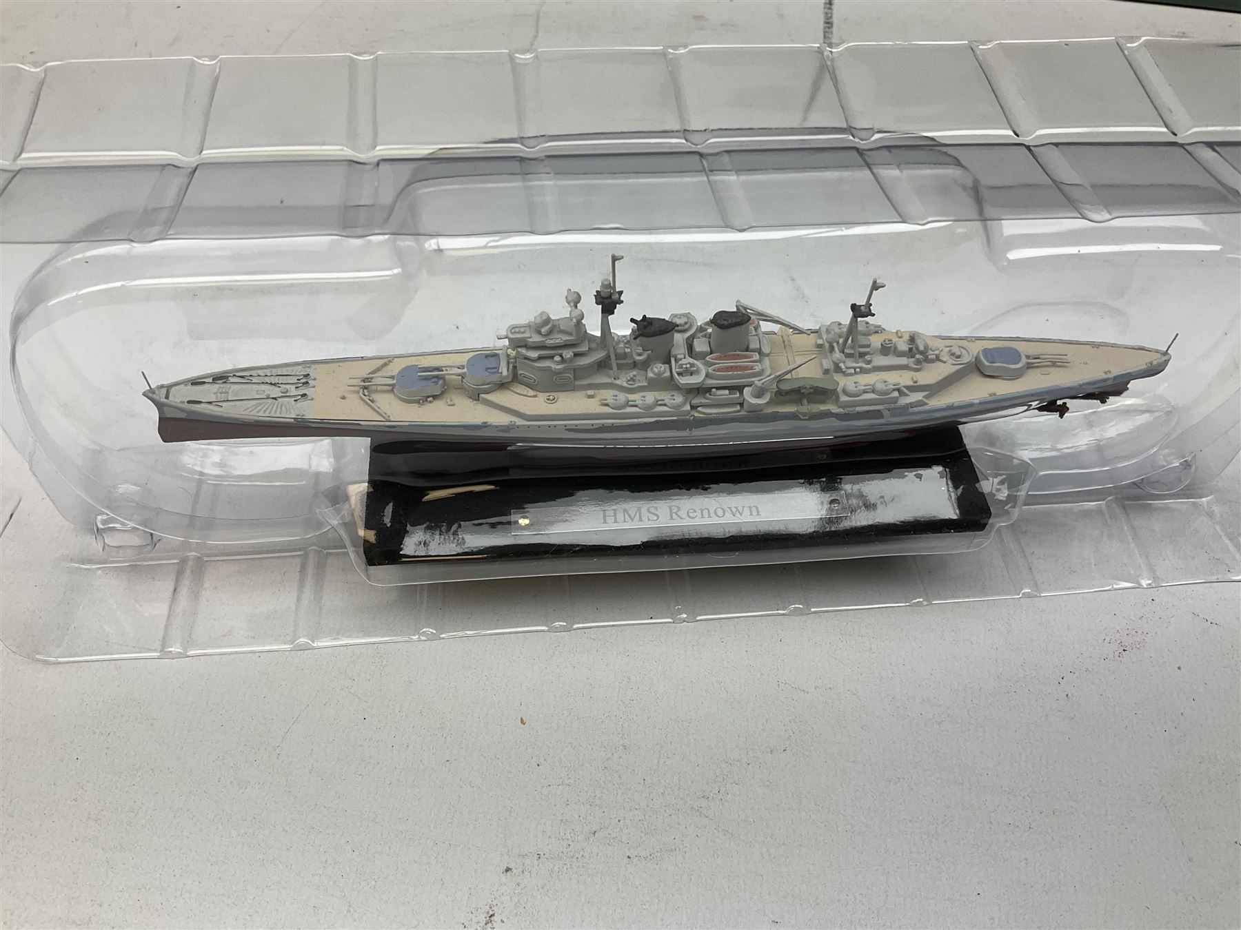 DeAgostini Atlas Editions - HMS Anson, HMS Exeter, HMS Renown, HMS Nelson, HMS Warspite, HMS Hood, Bismark, and USS Saratoga, all boxed; DeAgostini - Gneisenau, Blucher, and Prinz Eugen, packaged; together with ten further DeAgostini battleships, unboxed, and a Gilbow RMS Olympic model, boxed (qty)