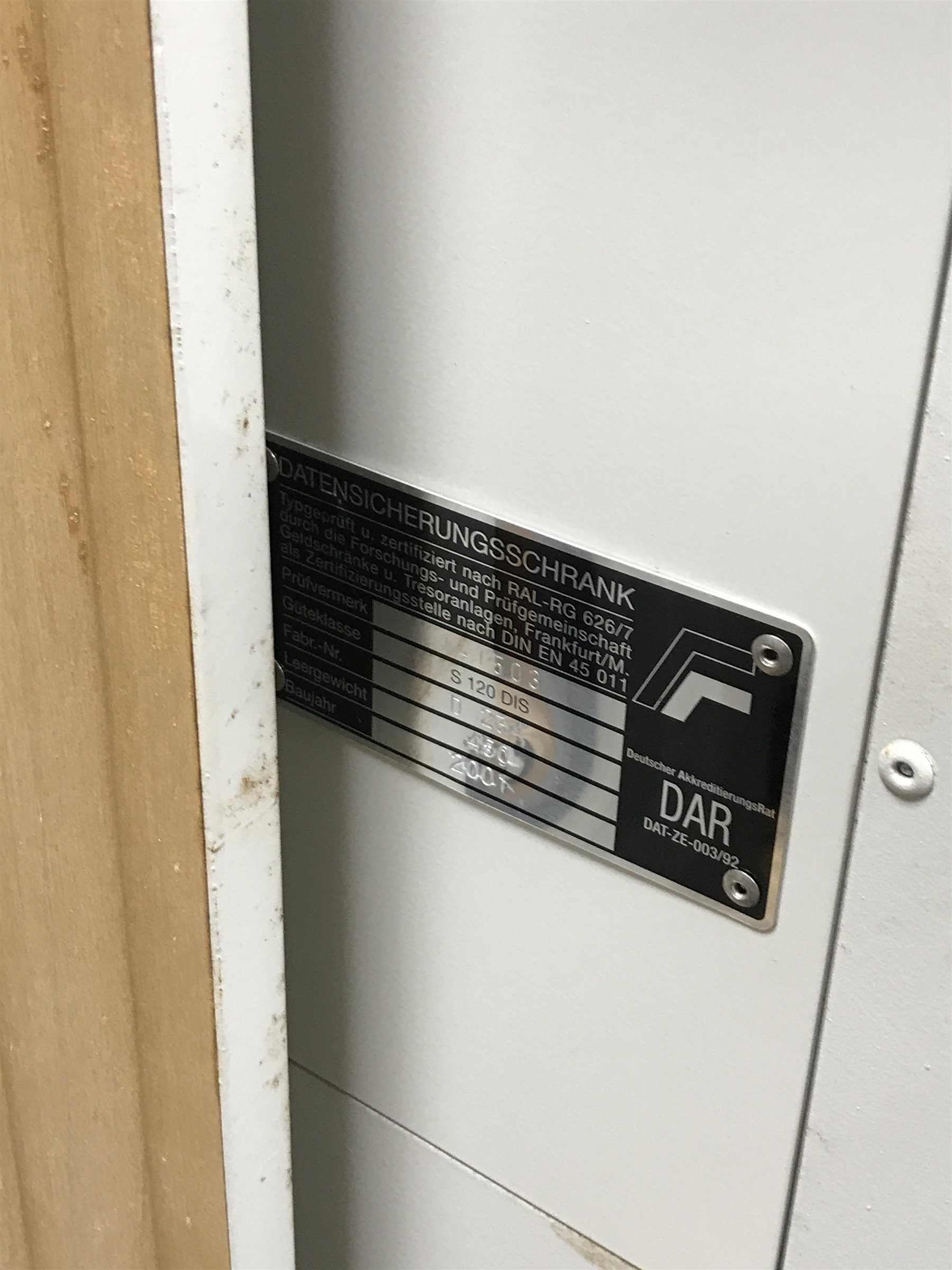 Large commercial safe by Phoenix, model no. 4602, interior fitted with three adjustable shelves, with two keys, external dimensions - W80cm (including hinges), H138cm, D64cm (including hinges), internal dimensions - W47cm, H93cm, D30cm 