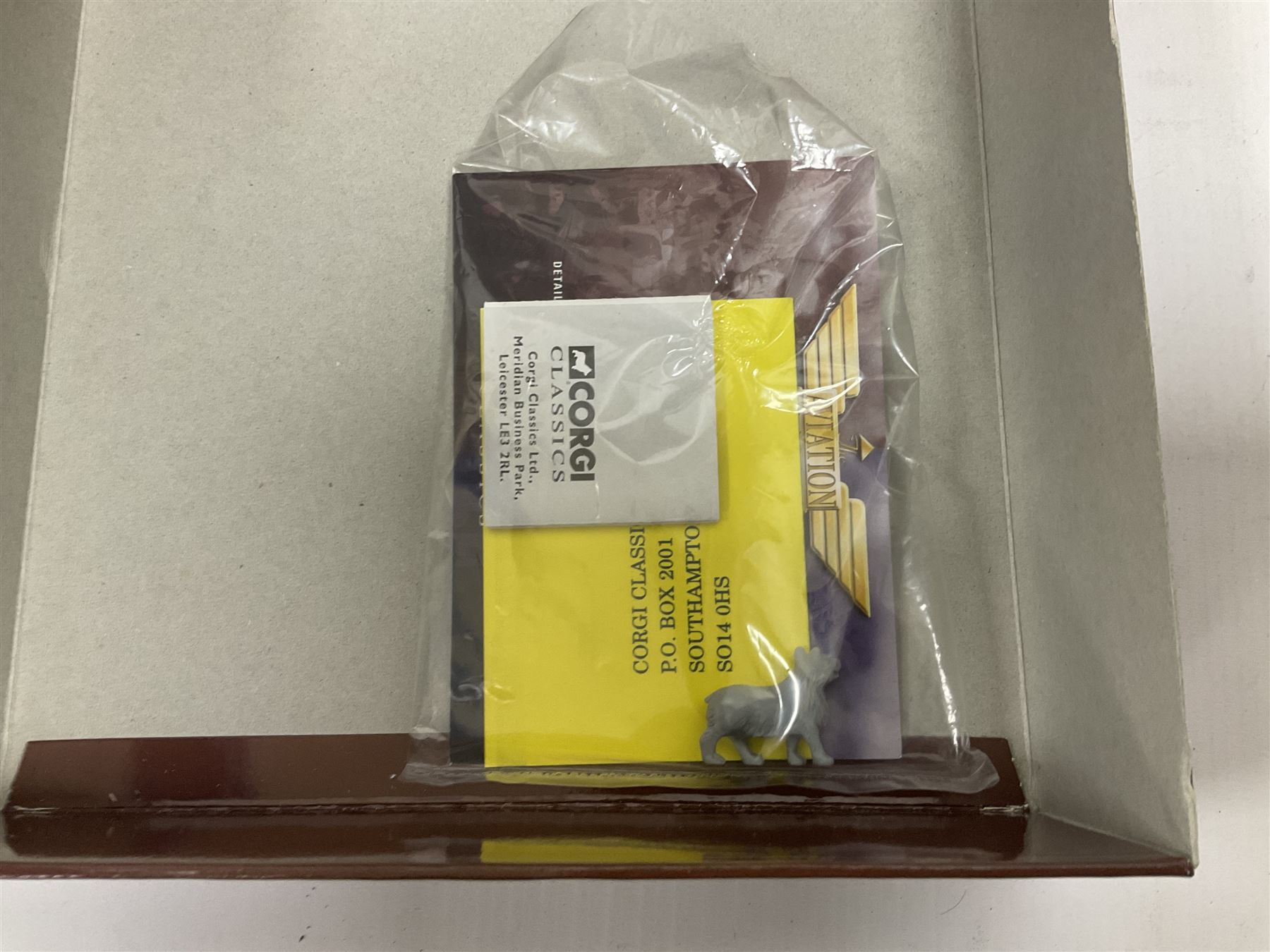 Eleven die-cast models from various makers to include Dinky 955 Fire Engine, missing ladder, boxed; Matchbox YY66 Her Majesty’s Gold State Coach; Corgi - CC18102 Scania R Series Toplone Fridge no.3474/3710; and further vehicles and aeroplanes to include Aviation Archive and Editions Atlas (11) 