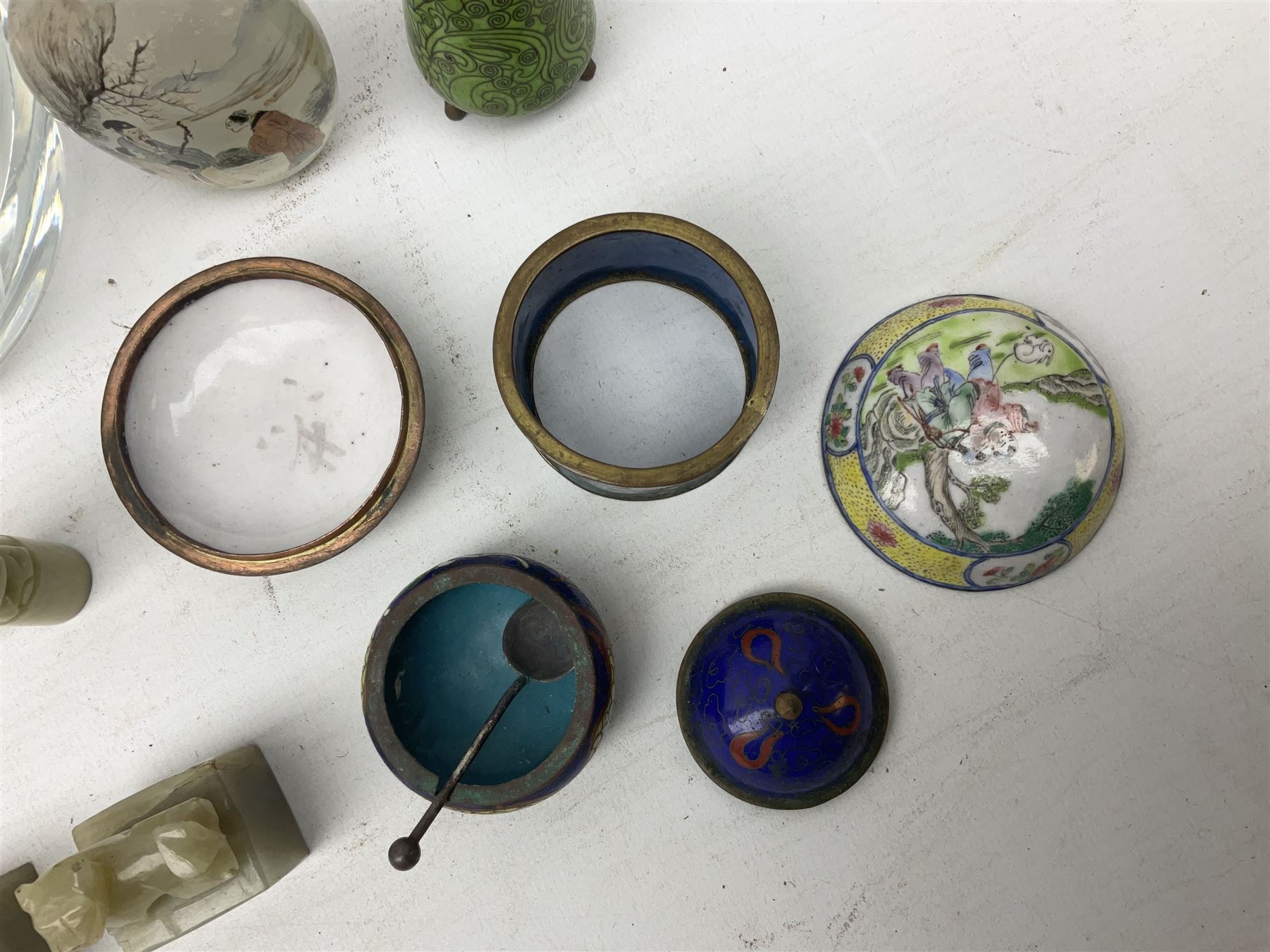 Krosno glass decanter with etched floral decoration, snuff bottles to include oriental glass examples, cloisonné matchbox cover, napkin ring and other examples