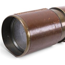Early 20th century leather-bound three draw brass telescope by Broadhurst Clarkson & Co, 63 Farringdon Road London, full length L77cm