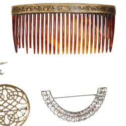 Victorian 9ct rose gold onyx set fob, Chester 1894, silver paste set sunburst brooch / pendant, another paste set brooch, cameo brooch, simulated tortoise shell comb and other costume jewellery 