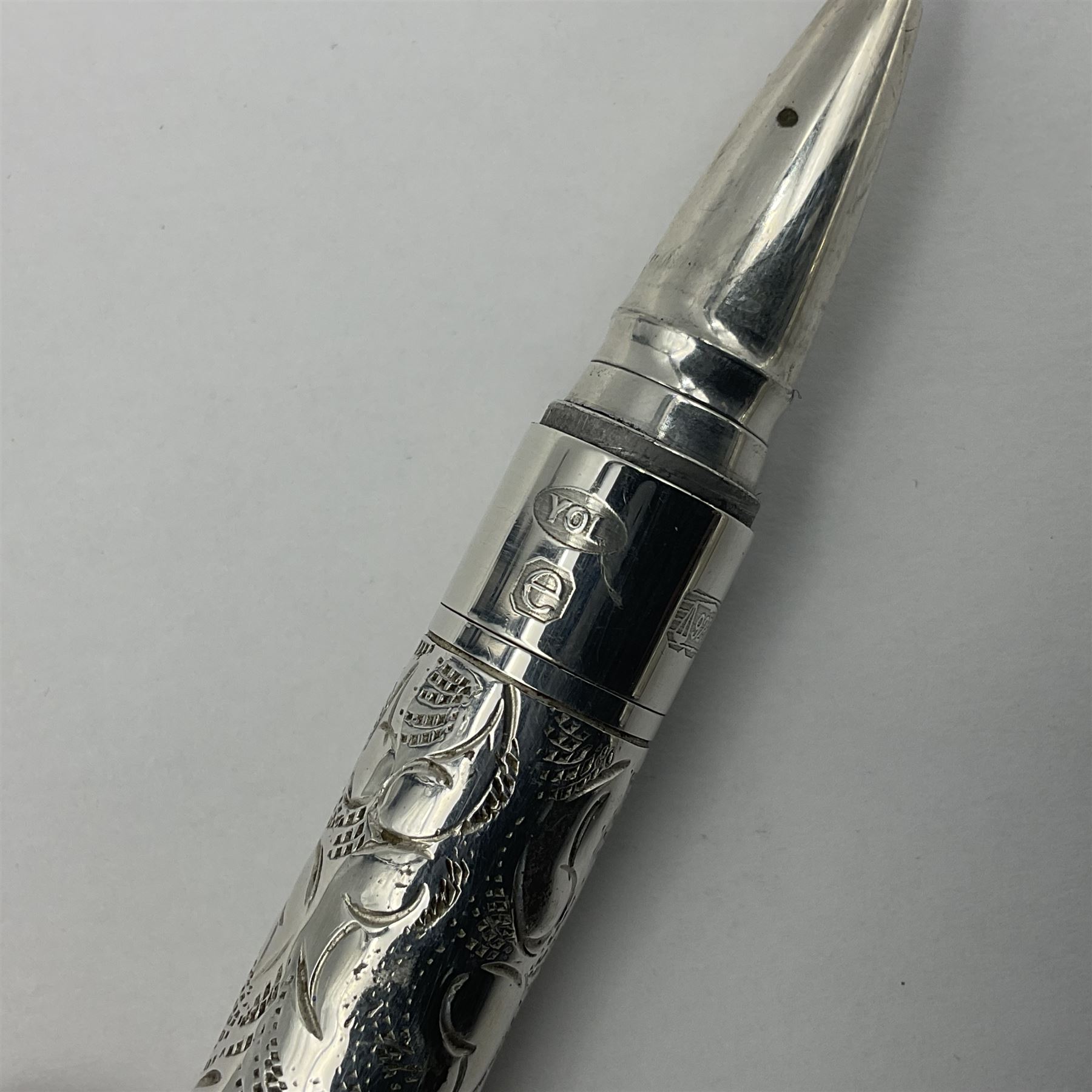 Silver Yard-o-Led Viceroy ballpoint pen, the foliate engraved barrel and cap hallmarked Birmingham 2004 and stamped 925, L11cm