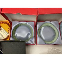 Silver stone set jewellery, including necklaces and bracelets and a collection of beaded and carved hardstone jewellery, etc