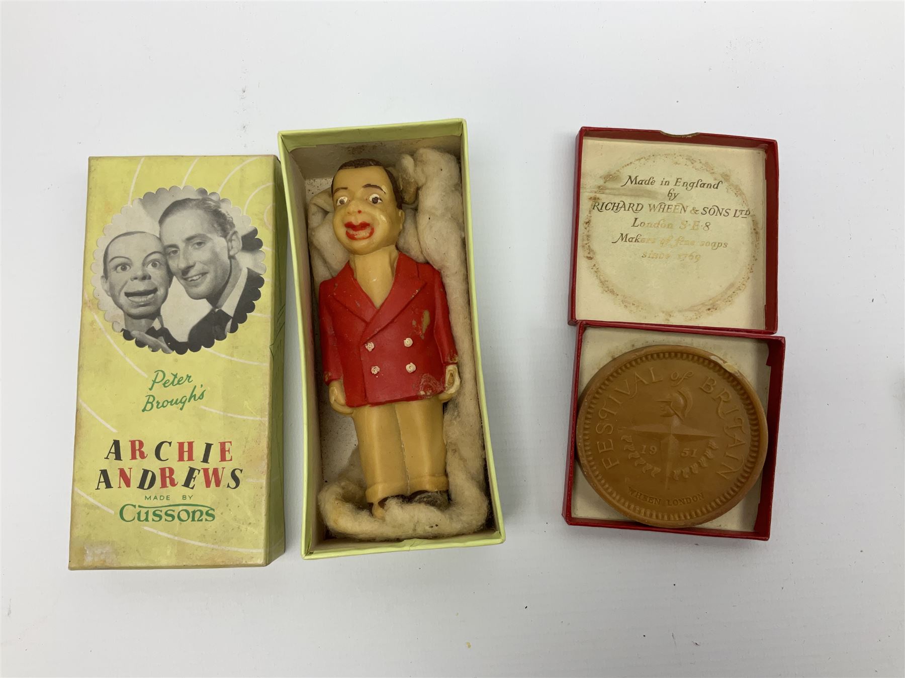 Five novelty soap, comprising Archie Andrews, Three Bonzos, Saucy Sue, Puff Puff bath soap, Festival of Britain 1951, together with pocket wonder library books
