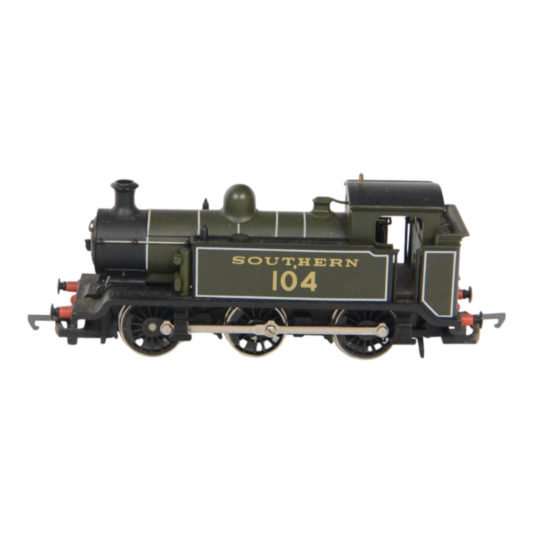 Seven 00 gauge locomotives, comprising Hornby R751 Class 37 diesel, Bachmann Elvis King of Rock And Roll Express, Hornby Merchant Navy United States Lines, Hornby A4 Class Quicksilver, three tank locomotives and two tenders, all unboxed