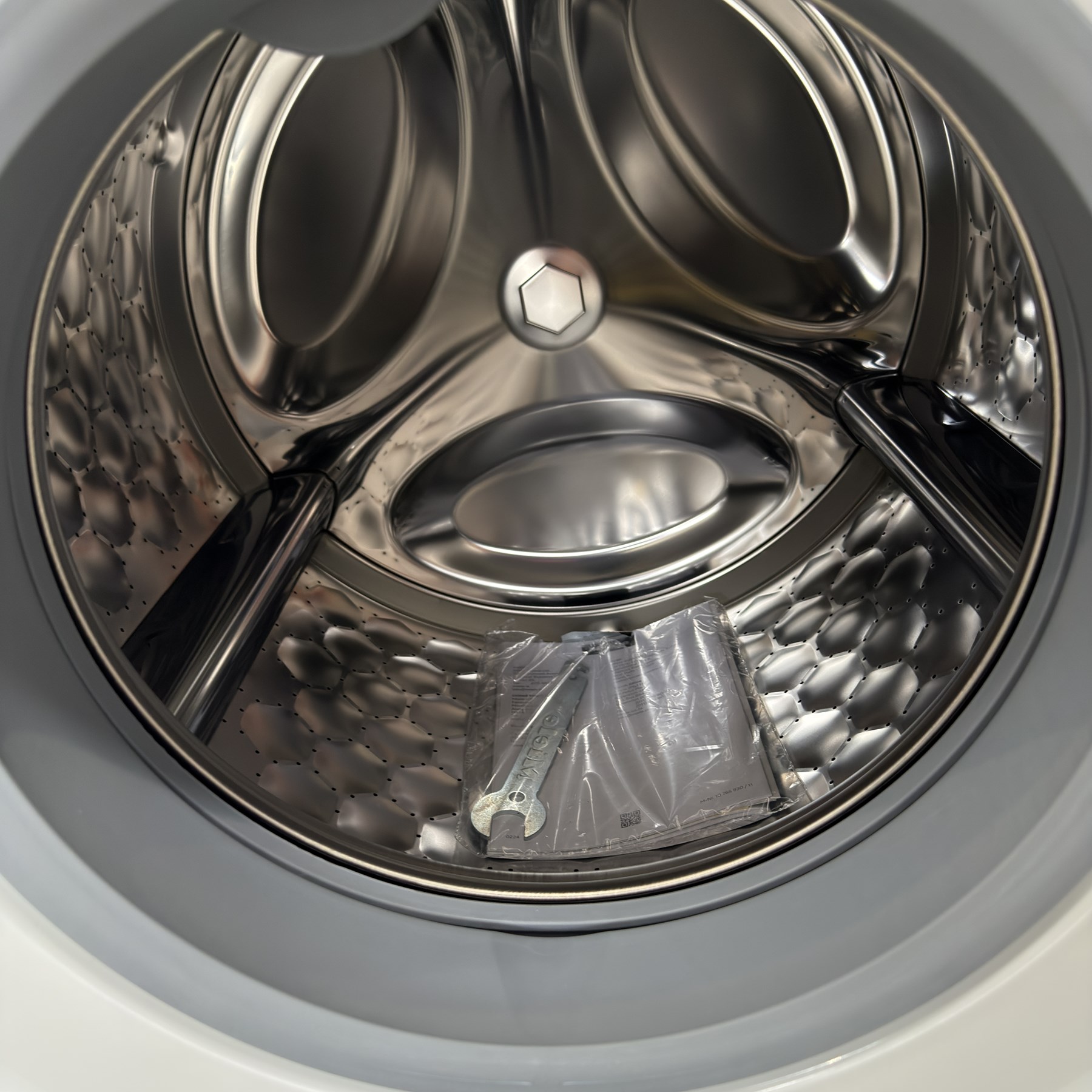 Miele - W1 Excellence PowerWash & 8kg washing machine