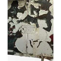 Foster & Pullen (Bradford est. 1896) - Good pair of late 19th century copper coach house or street lamps, painted in rustic white finish, with iron corner brackets, one with clear glass, the other with ring mottled glass, both converted to electricity, height with bracket 150cm