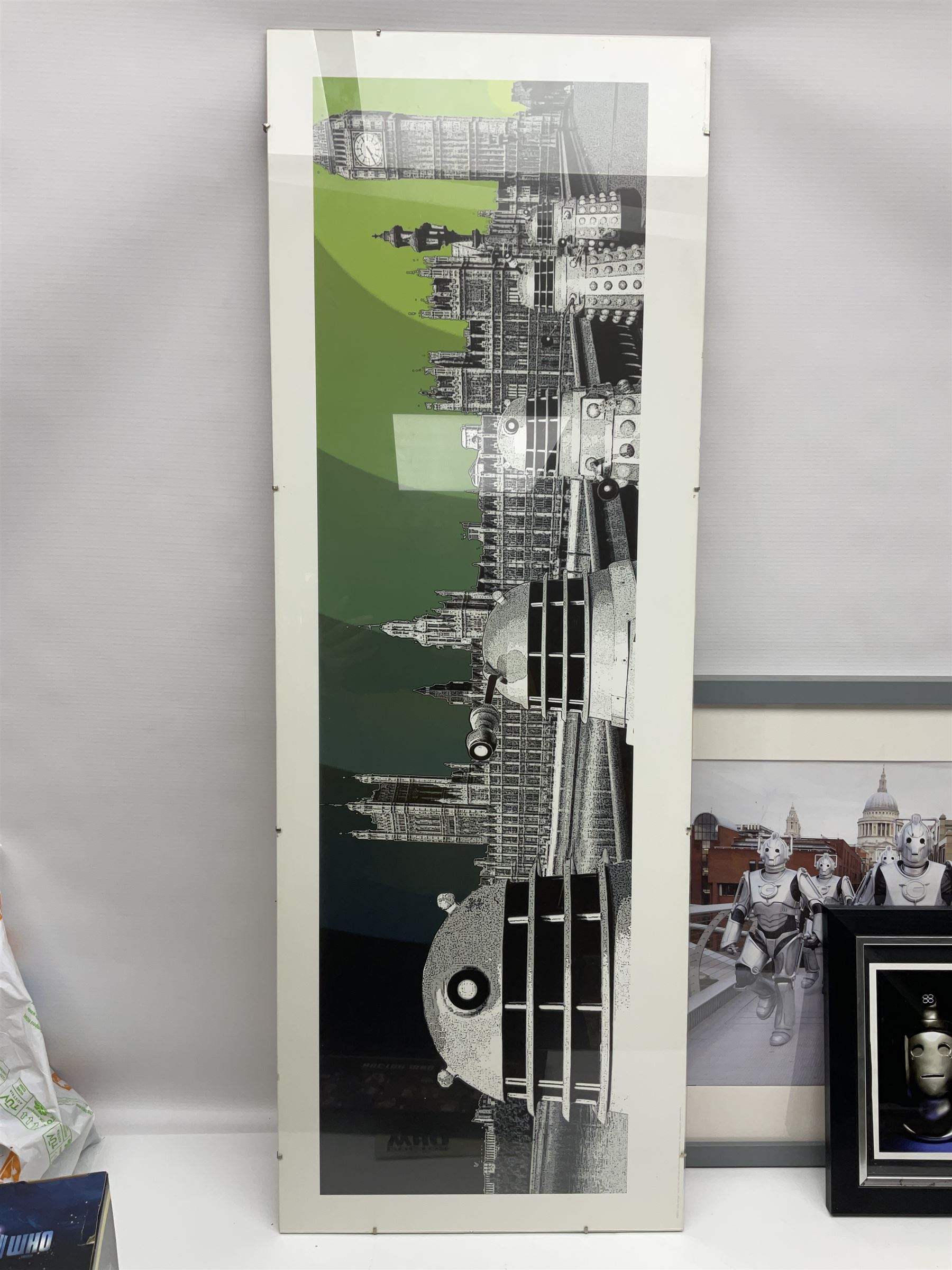 Doctor Who collectables to include ‘British Icon Dalek’ limited 50th anniversary edition in original box, collectors cookie jar, Dalek and Tardis related figures, sonic screwdrivers, small quantity of stamps, framed prints, books etc 