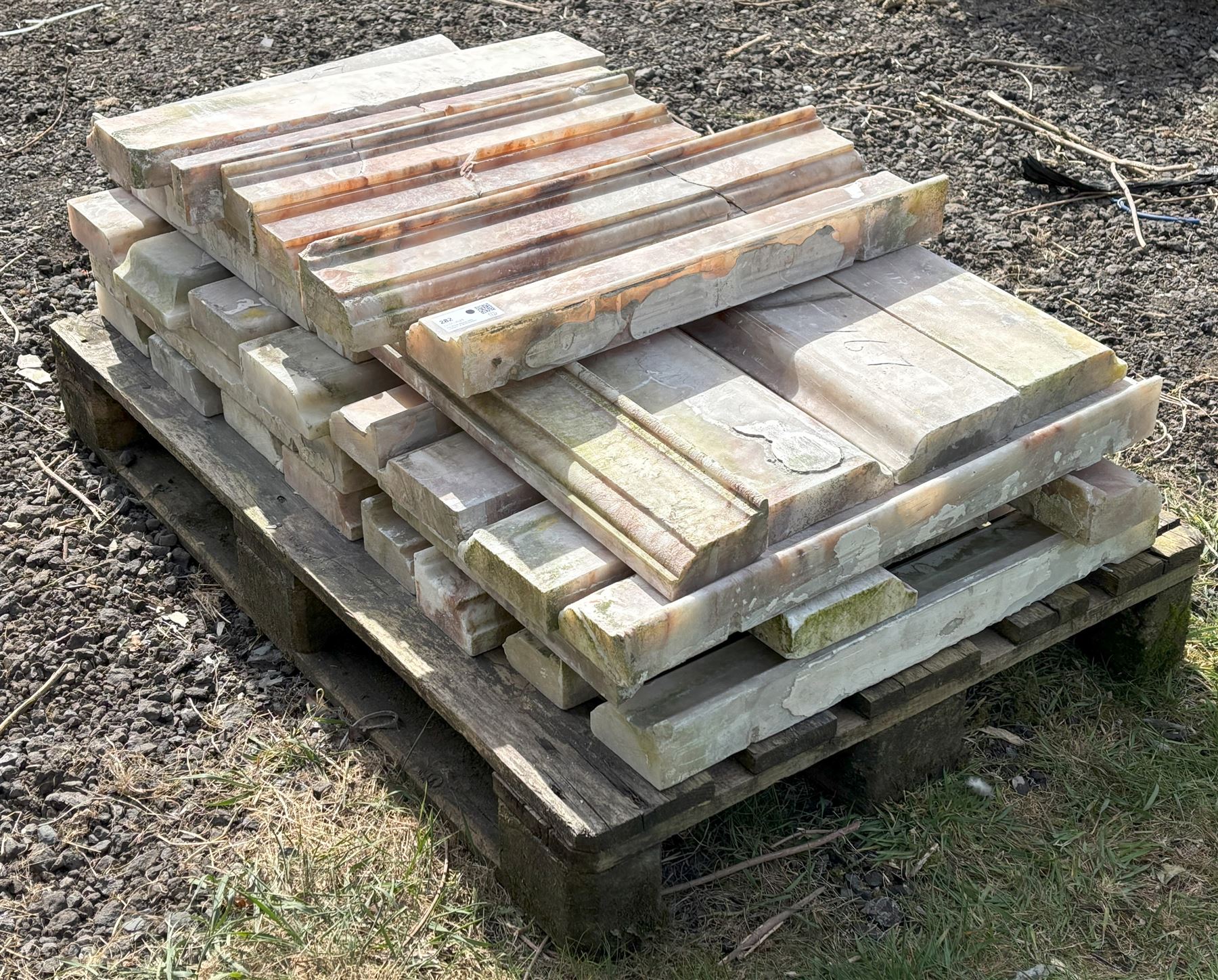 Quantity of reclaimed white and pink variegated alabaster architectural mouldings.  - COLLECTION BY APPOINTMENT FROM: The White House, Thirsk Road, Easingwold, York, YO61 3NF - CALL 01723 507111 TO ARRANGE