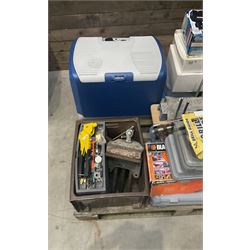 Black & Decker Powerfile, 2t trolley jack, axle stands, bench vice, framing kit, other tools and a Halfords cool box